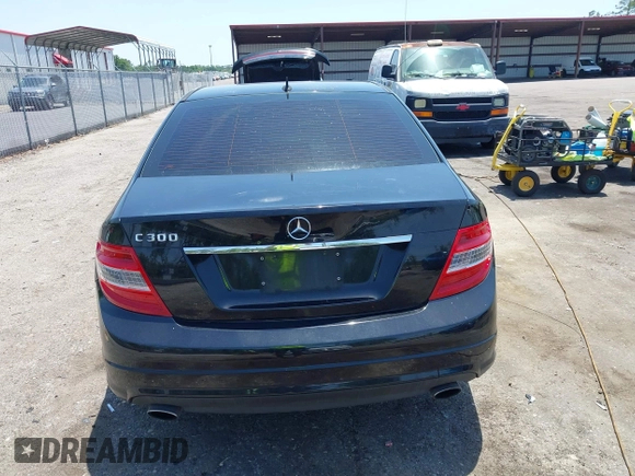 2009 Mercedes-Benz C 300 Sport z VIN WDDGF54X09F231689, wystawiony jako IAAI lot #42291790 z przebiegiem 143 573 mil mil oraz . Historia ofert i sprzedaży dostępna na DreamBid. Obrazek 15.