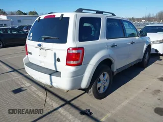 2010 Ford Escape XLT с VIN 1FMCU0D77AKD38652, выставлен на аукционе IAAI как лот 41264448 с пробегом 257 864 миль миль и . История ставок и продаж доступна на DreamBid. Изображение 4.