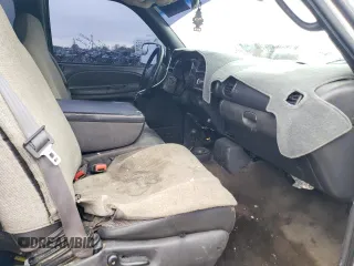 2001 Dodge Ram 2500 with VIN 1B7KF23681J586459, listed as a Copart auction lot 80476804 with 227,328 mi miles and Salvage Title. Bid and sale history available at carsss.com. Image 10.
