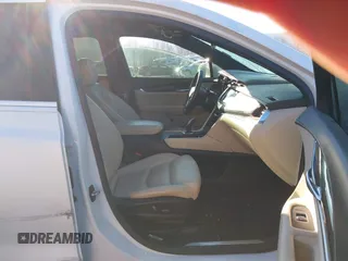 2017 Cadillac XT5 FWD с VIN 1GYKNARSXHZ209865, выставлен на аукционе IAAI как лот 41670012 с пробегом 105 567 миль миль и . История ставок и продаж доступна на DreamBid. Изображение 5.