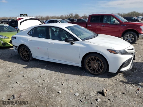 2023 Toyota Camry SE with VIN 4T1G11AK0PU133017, listed as a Copart auction lot 49676795 with 30,653 mi miles and Salvage Title. Bid and sale history available at carsss.com. Image 4.