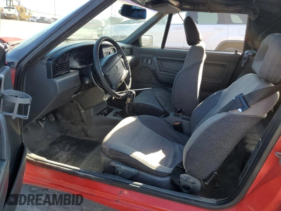1991 Mercury Capri z VIN 6MPCT0369M8627509, wystawiony jako Copart lot #86108114 z przebiegiem 112 629 mil mil oraz Szkoda całkowita • Salvage title. Historia ofert i sprzedaży dostępna na DreamBid. Obrazek 7.