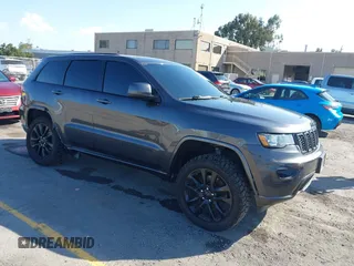 2017 Jeep Grand Cherokee Altitude z VIN 1C4RJEAG6HC788886, wystawiony jako IAAI lot #42619175 z przebiegiem 108 165 mil mil oraz . Historia ofert i sprzedaży dostępna na DreamBid. Obrazek 1.