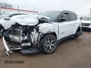 2025 Jeep Compass Limited with VIN 3C4NJDCNXST535957, listed as a IAAI auction lot 41227574 with 1,084 mi miles and . Bid and sale history available at DreamBid. Image 17.