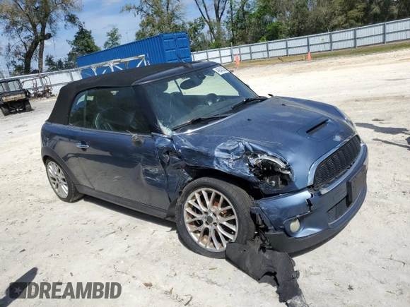 2010 MINI Convertible S z VIN WMWMS3C55ATY09138, wystawiony jako Copart lot #49045585 z przebiegiem 74 728 mil mil oraz Szkoda całkowita • Salvage title. Historia ofert i sprzedaży dostępna na DreamBid. Obrazek 4.