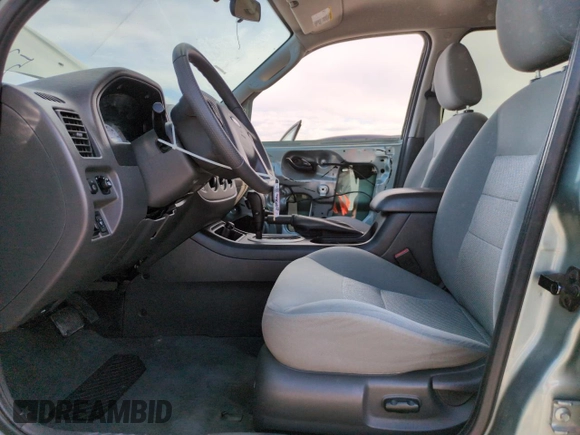 2006 Ford Escape XLT with VIN 1FMYU93166KC50125, listed as a Copart auction lot 53050325 with 136,456 mi miles and Salvage Title. Bid and sale history available at carsss.com. Image 7.