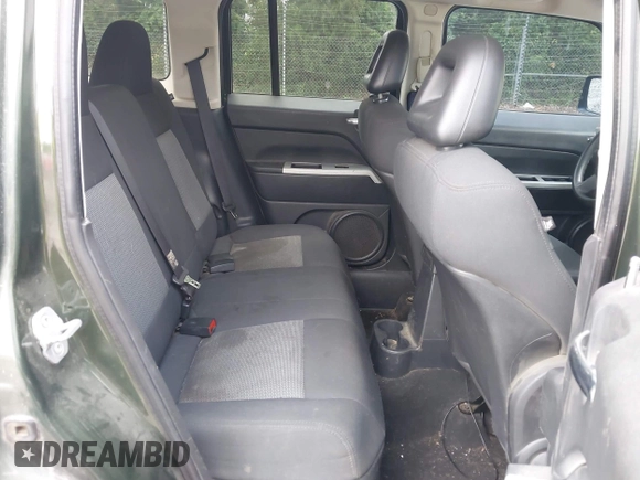 2008 Jeep Patriot Sport with VIN 1J8FT28W28D713825, listed as a IAAI auction lot 42471636 with 227,898 mi miles and . Bid and sale history available at DreamBid. Image 8.