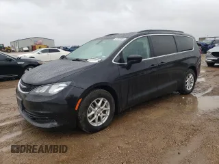 2020 Chrysler Voyager LXI with VIN 2C4RC1DG4LR164454, listed as a Copart auction lot 47022985 with 117,823 mi miles and Salvage Title. Bid and sale history available at carsss.com. Image 1.
