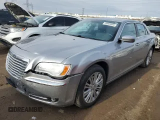 2014 Chrysler 300 z VIN 2C3CCARG6EH280461, wystawiony jako Copart lot #49983885 z przebiegiem 55 883 mil mil oraz Szkoda całkowita • Salvage title. Historia ofert i sprzedaży dostępna na DreamBid. Obrazek 1.