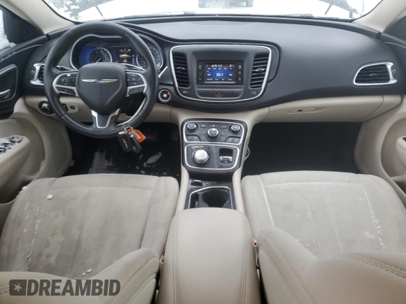 2015 Chrysler 200 Limited z VIN 1C3CCCAB2FN527267, wystawiony jako Copart lot #58697625 z przebiegiem 142 170 mil mil oraz Szkoda całkowita • Salvage title. Historia ofert i sprzedaży dostępna na DreamBid. Obrazek 8.