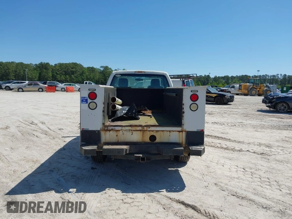 2014 Ford Super Duty F-250 SRW XL with VIN 1FDBF2B67EEA49254, listed as a IAAI auction lot 42136208 with 209,139 mi miles. Bid and sale history available at carsss.com. Image 16.