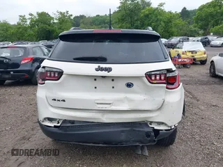 2020 Jeep Compass Latitude с VIN 3C4NJDBBXLT209729, выставлен на аукционе IAAI как лот 42535486 с пробегом 106 117 миль миль и . История ставок и продаж доступна на DreamBid. Изображение 16.