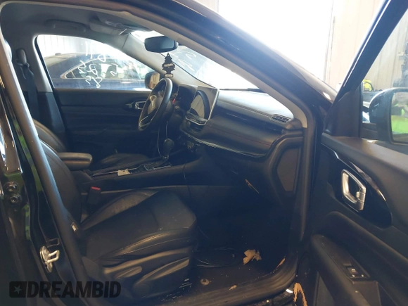 2022 Jeep Compass Trailhawk z VIN 3C4NJDDB7NT193831, wystawiony jako IAAI lot #42244555 z przebiegiem 81 632 mil mil oraz . Historia ofert i sprzedaży dostępna na DreamBid. Obrazek 5.