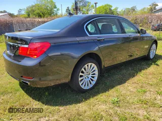 2011 BMW 7 Series 750Li xDrive with VIN WBAKC8C53BC432134, listed as a IAAI auction lot 42031980 with 178,018 mi miles and . Bid and sale history available at carsss.com. Image 4.