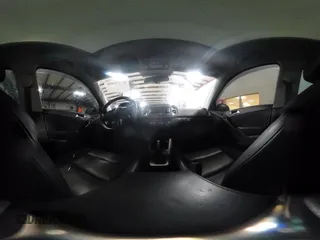 2013 Volkswagen Tiguan SE z VIN WVGBV7AX3DW508802, wystawiony jako IAAI lot #41471406 z przebiegiem 102 426 mil mil oraz . Historia ofert i sprzedaży dostępna na DreamBid. Obrazek 18.