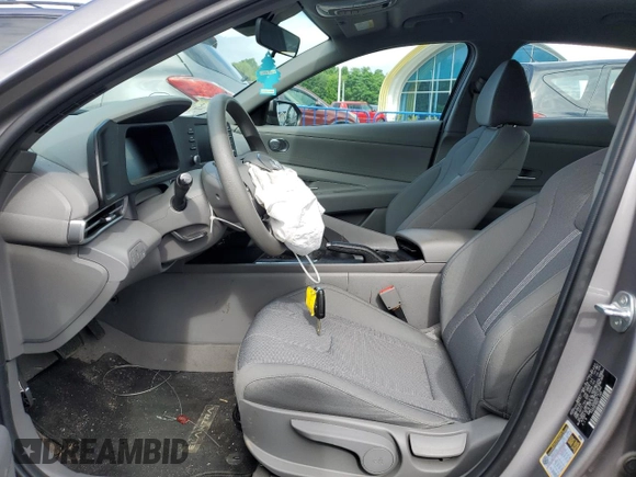 2024 Hyundai Elantra SE с VIN KMHLL4DG9RU741543, выставлен на аукционе Copart как лот 62686485 с пробегом 5 715 миль миль и Чистый • Clean title. История ставок и продаж доступна на DreamBid. Изображение 7.