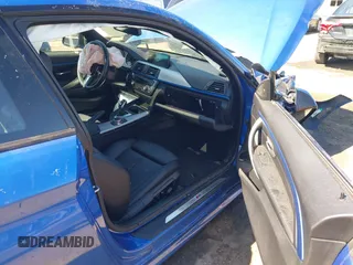 2014 BMW 4 Series 428i xDrive z VIN WBA3N5C50EF715770, wystawiony jako IAAI lot #41803713 z przebiegiem 77 602 mil mil oraz . Historia ofert i sprzedaży dostępna na DreamBid. Obrazek 5.