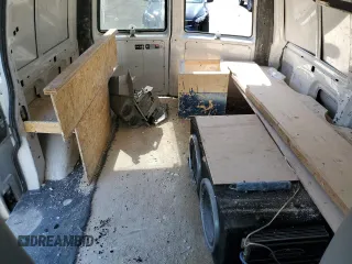 1997 Chevrolet Astro z VIN 1GCDL19WXVB210722, wystawiony jako Copart lot #58038785 z przebiegiem 107 351 mil mil oraz Szkoda całkowita • Salvage title. Historia ofert i sprzedaży dostępna na DreamBid. Obrazek 10.
