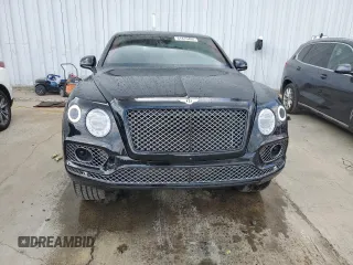 2018 Bentley Bentayga Signature z VIN SJAAC2ZV9JC019153, wystawiony jako Copart lot #61819484 z przebiegiem 55 516 mil mil oraz Szkoda całkowita • Salvage title. Historia ofert i sprzedaży dostępna na DreamBid. Obrazek 5.
