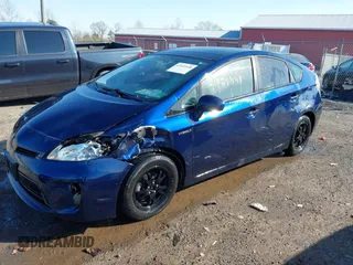 2013 Toyota Prius One with VIN JTDKN3DU1D1726152, listed as a IAAI auction lot 41925448 with 124,185 mi miles. Bid and sale history available at carsss.com. Image 2.