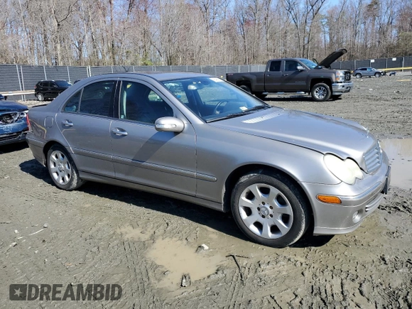 2005 Mercedes-Benz C 240 with VIN WDBRF81J55F631650, listed as a Copart auction lot 45498895 with 137,699 mi miles and Salvage Title. Bid and sale history available at DreamBid. Image 4.