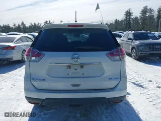 2015 Nissan Rogue SL with VIN 5N1AT2MV0FC791503, listed as a IAAI auction lot 41622888 with 110,792 mi miles. Bid and sale history available at carsss.com. Image 17.
