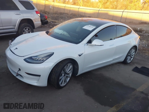 2018 Tesla Model 3 Long Range Battery z VIN 5YJ3E1EB4JF067895, wystawiony jako IAAI lot #41280101 z przebiegiem Nie podano mil oraz . Historia ofert i sprzedaży dostępna na DreamBid. Obrazek 16.
