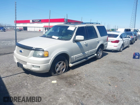 2006 Ford Expedition Limited with VIN 1FMFU19526LA76339, listed as a IAAI auction lot 41761073 with 191,901 mi miles. Bid and sale history available at carsss.com. Image 2.