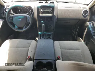 2008 Ford Explorer Sport Trac XLT z VIN 1FMEU51E08UA59941, wystawiony jako Copart lot #58186135 z przebiegiem 142 887 mil mil oraz Szkoda całkowita • Salvage title. Historia ofert i sprzedaży dostępna na DreamBid. Obrazek 8.