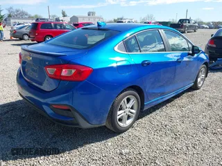 2017 Chevrolet Cruze LT with VIN 1G1BE5SM2H7183369, listed as a IAAI auction lot 42129476 with 113,408 mi miles and . Bid and sale history available at DreamBid. Image 4.