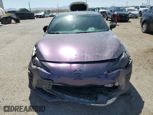 2017 Toyota 86 z VIN JF1ZNAA14H8708874, wystawiony jako Copart lot #47388425 z przebiegiem 79 024 mil mil oraz Szkoda całkowita • Salvage title. Historia ofert i sprzedaży dostępna na DreamBid. Obrazek 5.