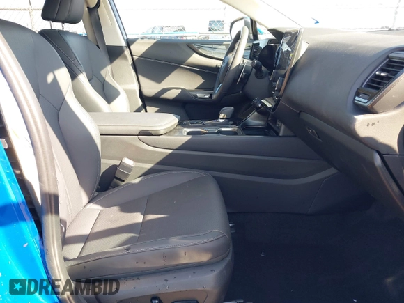 2025 Lexus NX 250 Premium z VIN 2T2GDCAZ4SC020337, wystawiony jako IAAI lot #41402339 z przebiegiem 7 657 mil mil oraz . Historia ofert i sprzedaży dostępna na DreamBid. Obrazek 5.