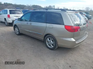 2006 Toyota Sienna XLE with VIN 5TDZA22C16S571350, listed as a IAAI auction lot 41725551 with 233,487 mi miles. Bid and sale history available at carsss.com. Image 3.