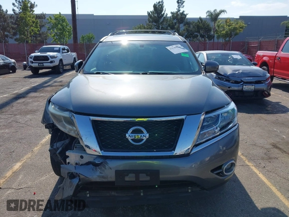 2015 Nissan Pathfinder Platinum with VIN 5N1AR2MN8FC693981, listed as a IAAI auction lot 42145556 with 161,142 mi miles and . Bid and sale history available at DreamBid. Image 13.