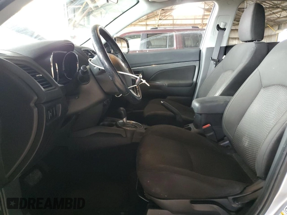 2016 Mitsubishi Outlander ES z VIN JA4AP3AU0GZ062470, wystawiony jako Copart lot #50078065 z przebiegiem 86 669 mil mil oraz Szkoda całkowita • Salvage title. Historia ofert i sprzedaży dostępna na DreamBid. Obrazek 7.