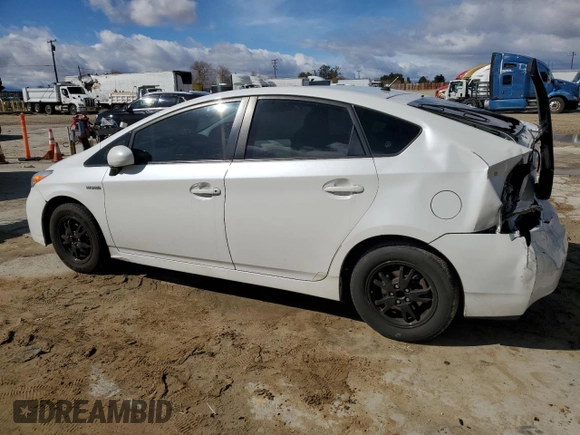 2013 Toyota Prius One with VIN JTDKN3DU1D0340773, listed as a Copart auction lot 47654655 with 132,726 mi miles and Salvage Title. Bid and sale history available at DreamBid. Image 2.
