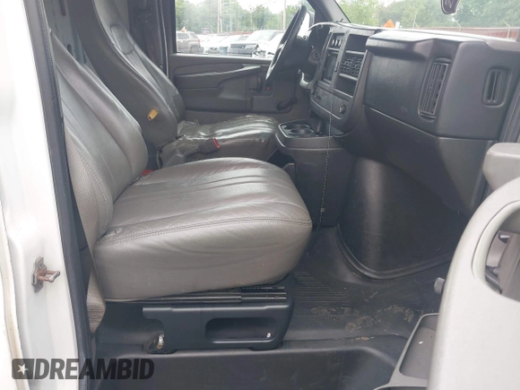 2013 Chevrolet Express Cargo with VIN 1GCSGAFX1D1162542, listed as a IAAI auction lot 42529901 with 310,164 mi miles and . Bid and sale history available at DreamBid. Image 5.