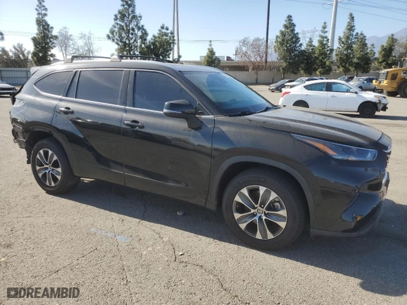 2021 Toyota Highlander XLE with VIN 5TDHZRAH0MS047954, listed as a Copart auction lot 47434505 with 59,728 mi miles and Salvage Title. Bid and sale history available at carsss.com. Image 4.
