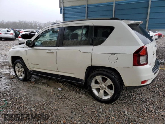 2014 Jeep Compass Latitude with VIN 1C4NJCEB6ED659912, listed as a Copart auction lot 84479464 with 187,311 mi miles and Salvage Title. Bid and sale history available at carsss.com. Image 2.