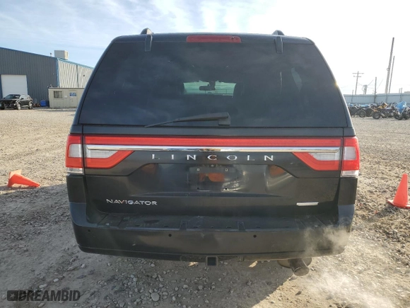 2016 Lincoln Navigator Select with VIN 5LMJJ2HT3GEL05459, listed as a Copart auction lot 82017644 with 397,752 mi miles and Clean Title. Bid and sale history available at carsss.com. Image 6.