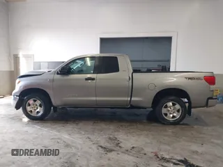 2010 Toyota Tundra 4WD Truck with VIN 5TFUM5F18AX005636, listed as a IAAI auction lot 41536831 with 77,726 mi miles. Bid and sale history available at carsss.com. Image 14.