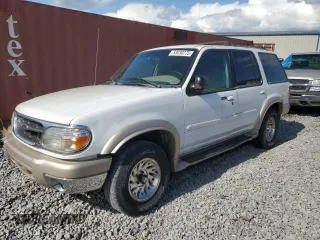 2000 Ford Explorer z VIN 1FMZU63X2YUB17781, wystawiony jako Copart lot #53030775 z przebiegiem 118 781 mil mil oraz Tytuł czysty. Historia ofert i sprzedaży dostępna na DreamBid. Obrazek 1.
