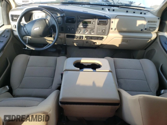 2005 Ford F-350 XL with VIN 1FTWX31505EC58627, listed as a Copart auction lot 75757994 with 116,676 mi miles and Salvage Title. Bid and sale history available at DreamBid. Image 8.