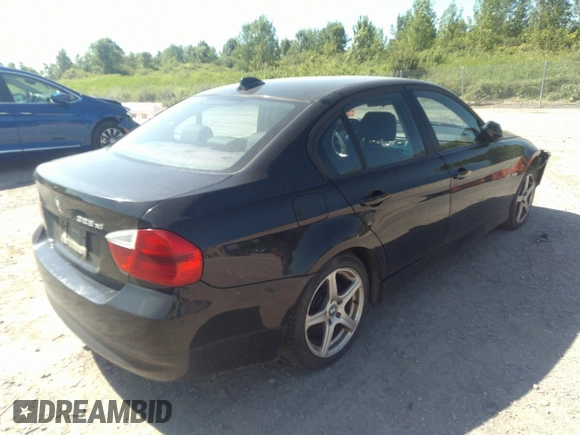 2007 BMW 3 Series 328xi with VIN WBAVC93547KX58993, listed as a IAAI auction lot 42584532 with 192,380 mi miles and . Bid and sale history available at DreamBid. Image 4.