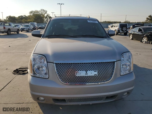 2007 GMC Yukon Denali with VIN 1GKFK63867J293789, listed as a Copart auction lot 75705004 with 0 mi miles and Salvage Title. Bid and sale history available at carsss.com. Image 5.