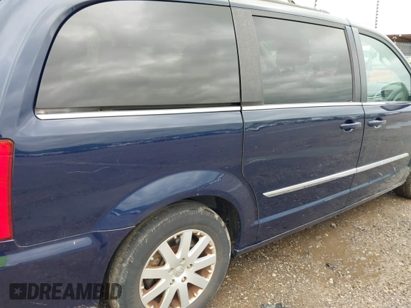 2015 Chrysler Town & Country Touring with VIN 2C4RC1BG3FR716002, listed as a IAAI auction lot 42139802 with 182,830 mi miles and . Bid and sale history available at DreamBid. Image 6.