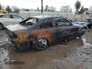 2001 BMW 3 Series 325Ci with VIN WBABN33431JW59452, listed as a Copart auction lot 81123234 with 0 mi miles and Salvage Title. Bid and sale history available at carsss.com. Image 3.