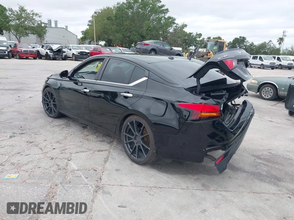 2019 Nissan Altima S with VIN 1N4BL4BV0KC158913, listed as a IAAI auction lot 41990156 with 162,406 mi miles and . Bid and sale history available at carsss.com. Image 3.