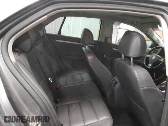 2008 Volkswagen Jetta Wolfsburg Edition с VIN 3VWRJ71K58M135333, выставлен на аукционе Copart как лот 51854095 с пробегом 185 327 миль миль и Списание • Salvage title. История ставок и продаж доступна на DreamBid. Изображение 10.