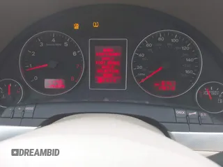2008 Audi A4 2.0T z VIN WAUDF78E48A061783, wystawiony jako IAAI lot #41393613 z przebiegiem 178 712 mil mil oraz . Historia ofert i sprzedaży dostępna na DreamBid. Obrazek 7.